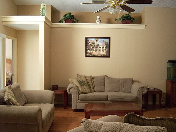 2nd image of 6201 Crickethollow Dr