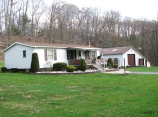 1520 Pumphouse Rd, New Florence, PA 15944