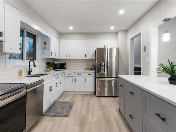 29 Pippin Dr, Brantford, ON N3R 5V8