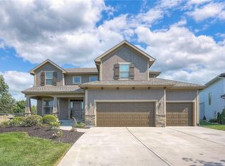 16687 S Lind Rd, Olathe, KS 66062