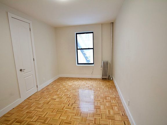3rd image of 2 Pinehurst Ave APT 7B
