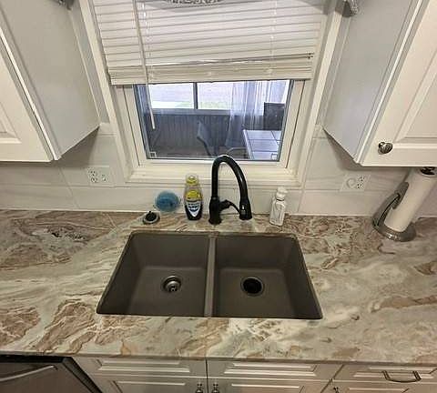 3rd image of 1142 Dewitt St #1142