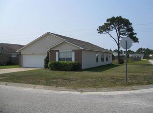 9467 Parker Place Dr, Navarre, FL 32566