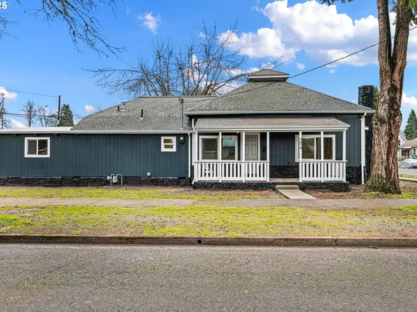 304 N H St, Cottage Grove, OR 97424