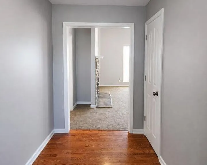 824 Ellie Nat Dr — Photo 2