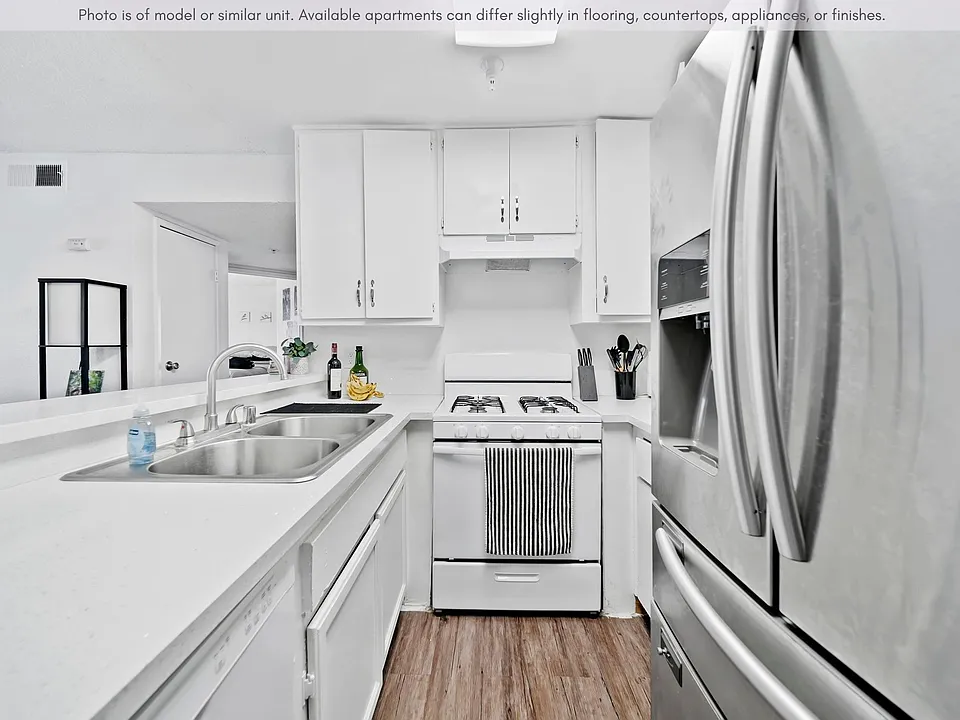 Grand Pointe Apartments