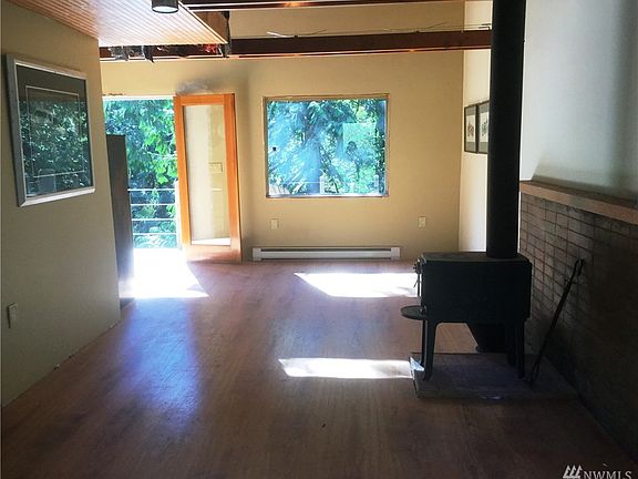 2nd image of 19532 Canyon Dr