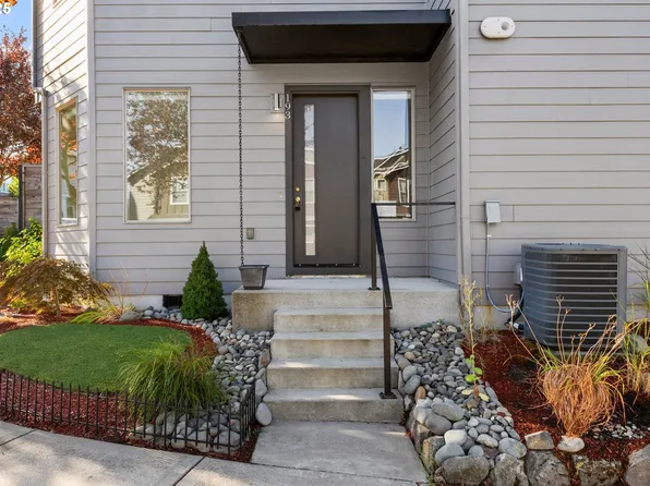 193 N 44th Pl, Ridgefield, WA 98642