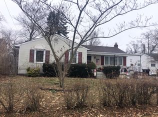 16 Harkins Dr, Middletown, NJ 07748