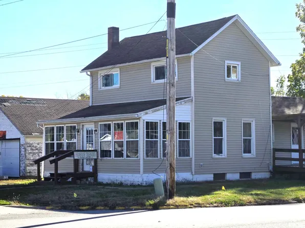 705 S Main St, Lewistown, IL 61542