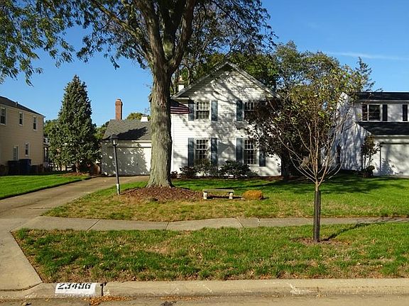 2nd image of 23496 Stoneybrook Dr