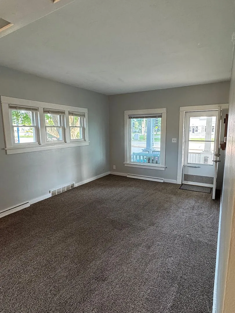 1231 W. College Avenue — Photo 1