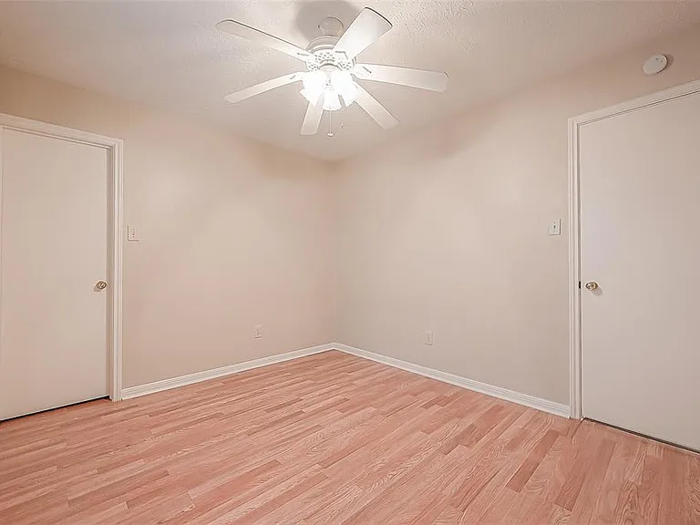22319 Rangeview Dr — Photo 32