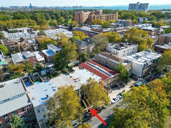 65 Dahlgren Place image 9 of 9