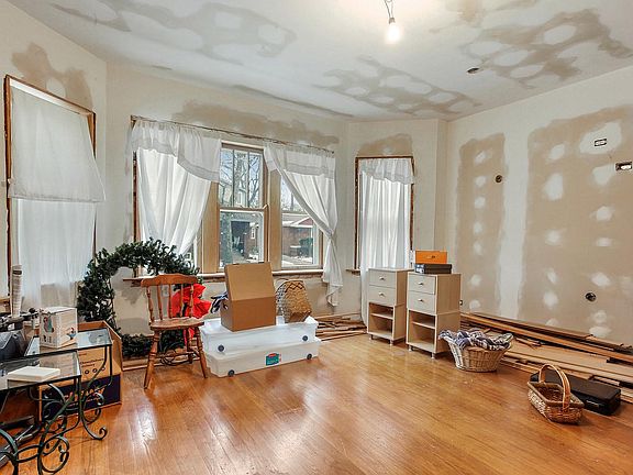 4th image of 9635 S Hoyne Ave