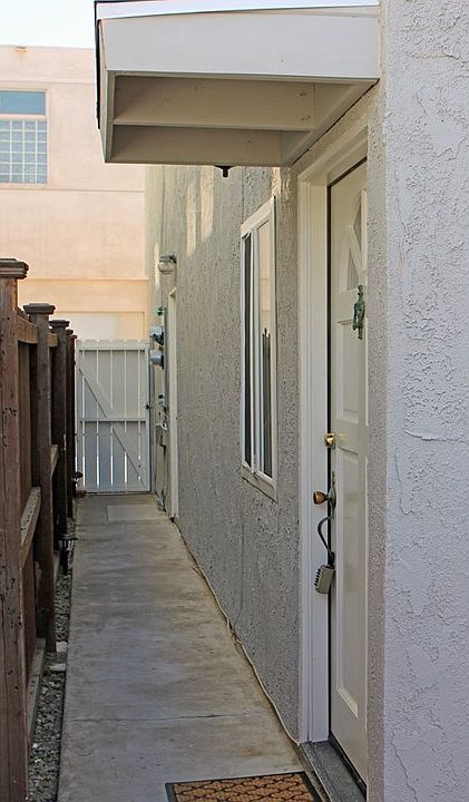 1st image of 1615 W Balboa Blvd #B