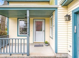 27 Captains Dr, Westerly, RI 02891