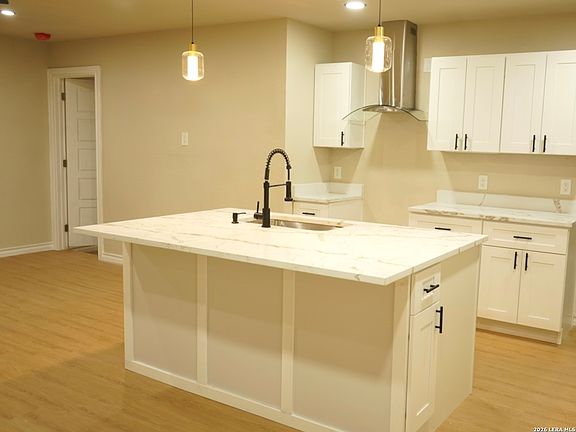 5th image of 367 CONCIO ST