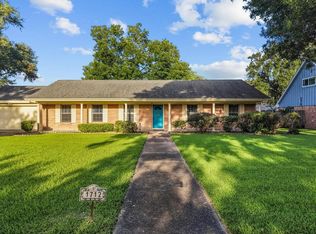 1712 Tara Cir, Texas City, TX 77591