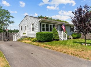 17 Linwood Dr, Coventry, RI 02816