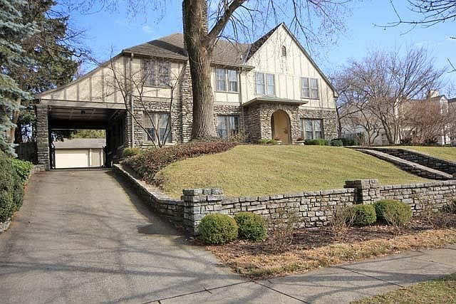 1st image of 1809 Fairway Dr