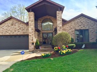 2129 W Haven St, Mount Prospect, IL 60056