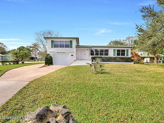 2nd image of 2316 Saint Andrews Cir