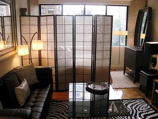 Rented by Anchor Associates | media 12