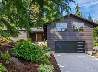 2835 SW Raleighview Dr, Portland, OR 97225