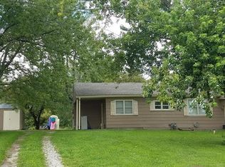2202 Hickory St, Higginsville, MO 64037