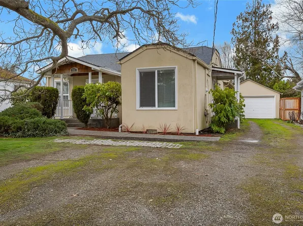 711 Le Lou Wa Place NE, Tacoma, WA 98422