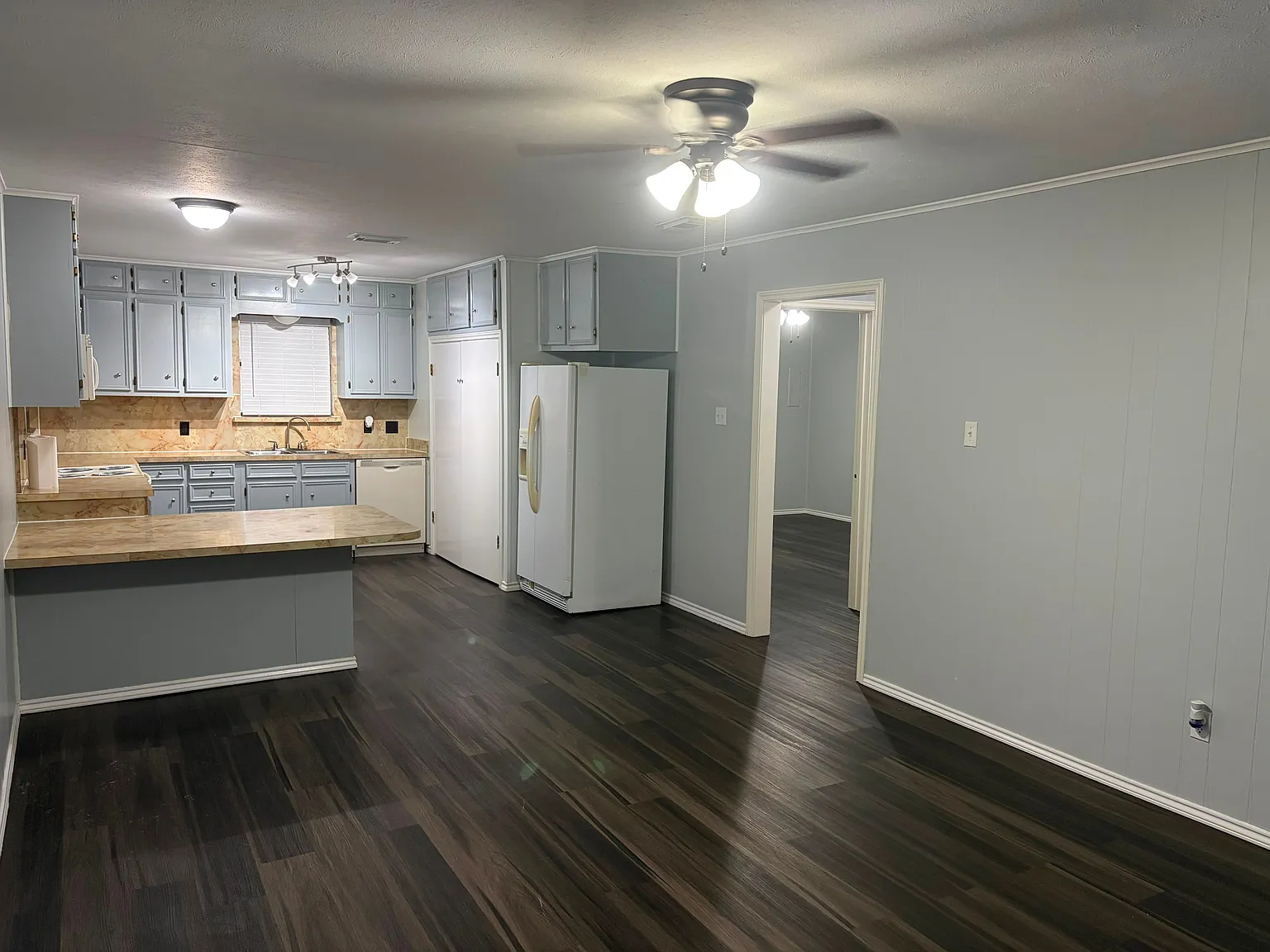 2 bed, 1.0 bath, 920 sqft, $1,500 — Photo 4