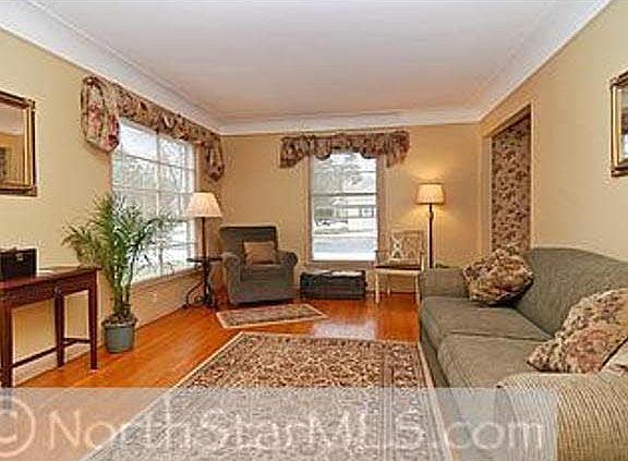 4th image of 7244 Oakland Avenue