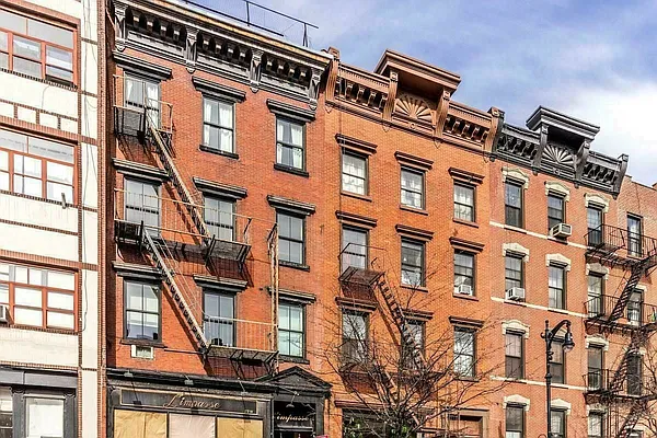 Rented by Brown Harris Stevens | media 33