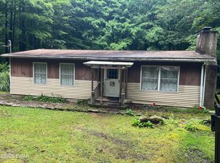 54 Tiffany Rd, Hawley, PA 18428