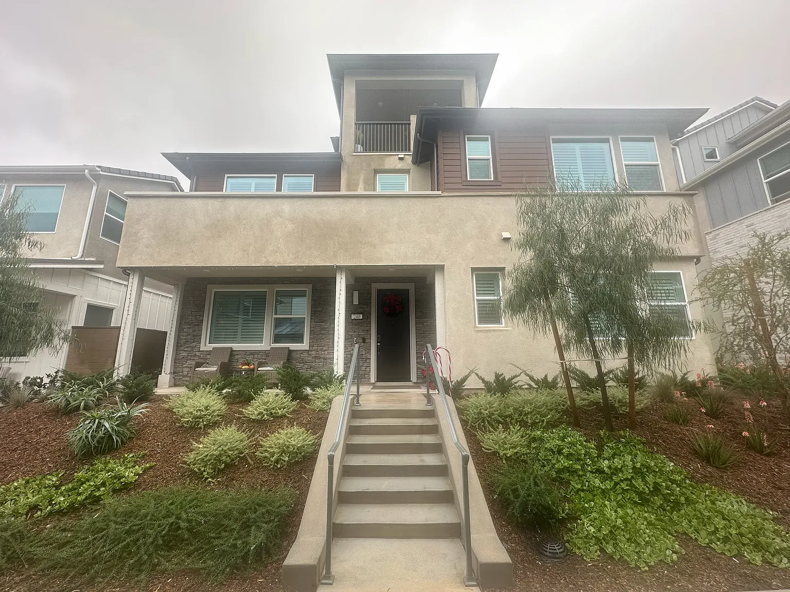 4 bed, 2955 sqft, $1,700 — Photo 1