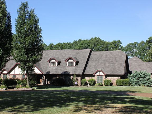 2nd image of 11 Southridge Ct