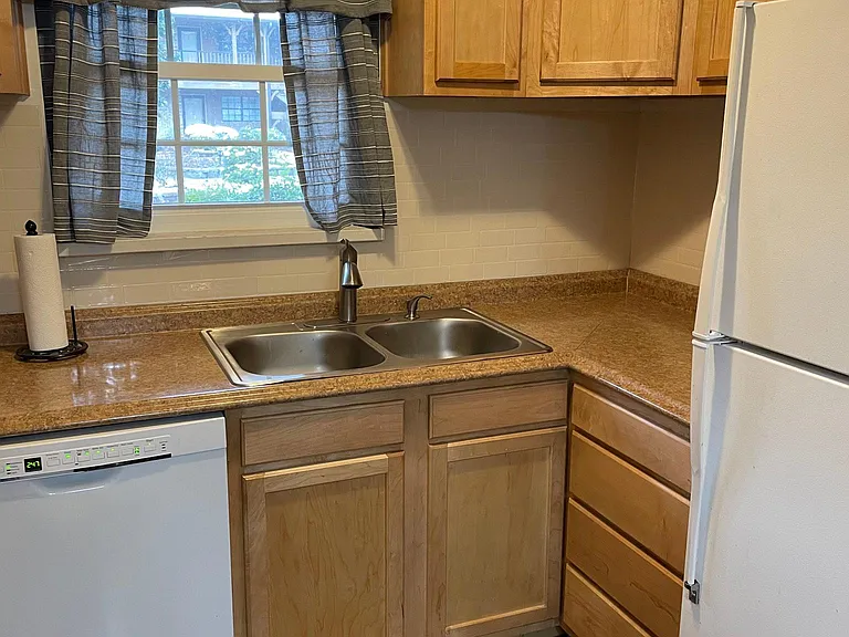 221 N Clifton Ave #25 — Photo 11