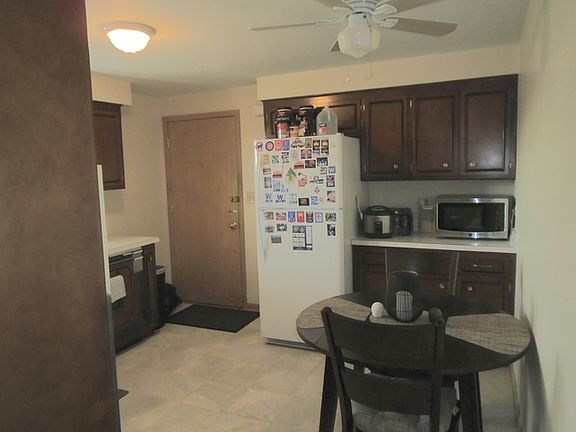 4th image of 6513 N Northwest Hwy APT 3F