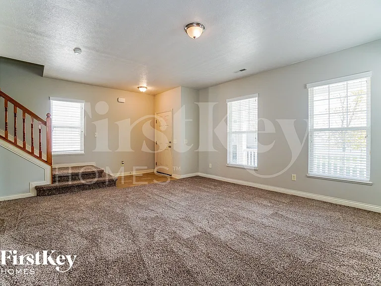 5643 Holly River Ave — Photo 3