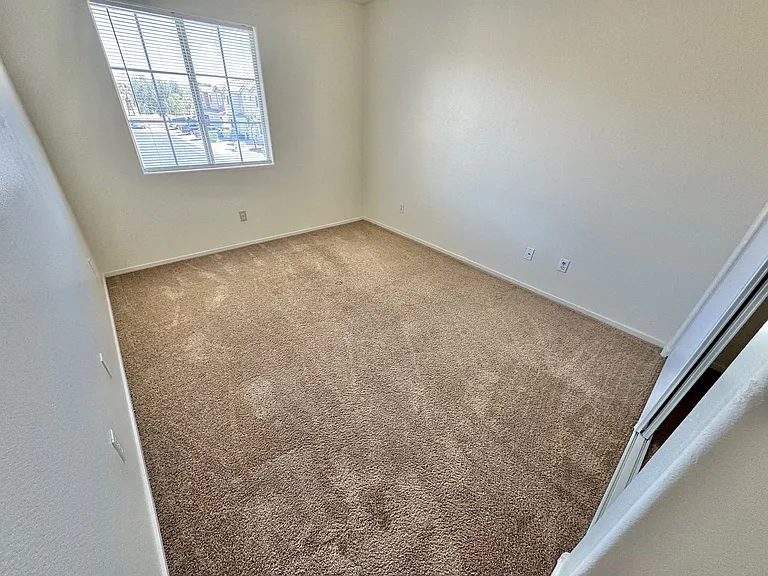 4079 Halfmoon Bay Dr — Photo 17