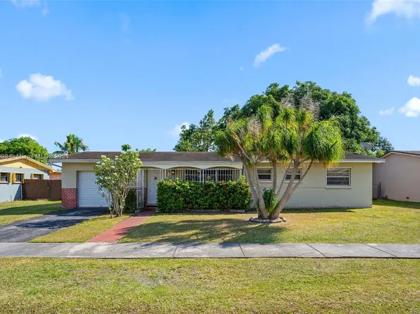 15721 SW 106th Ave, Miami, FL 33157