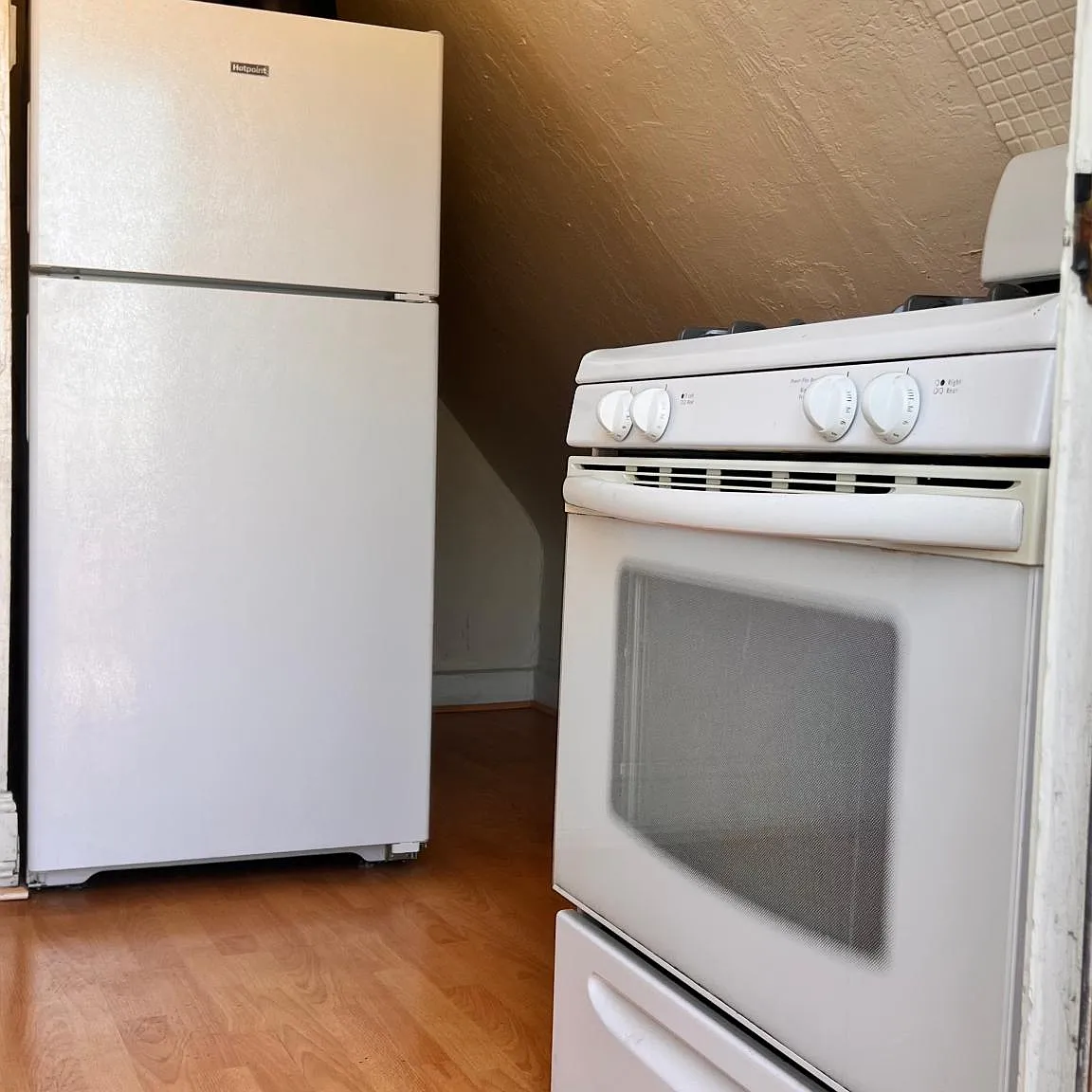 Studio, 450 sqft, $1,700 — Photo 3