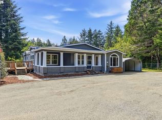 67752 Beaver Loop Rd, North Bend, OR 97459