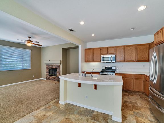 2nd image of 35263 Slater Ave