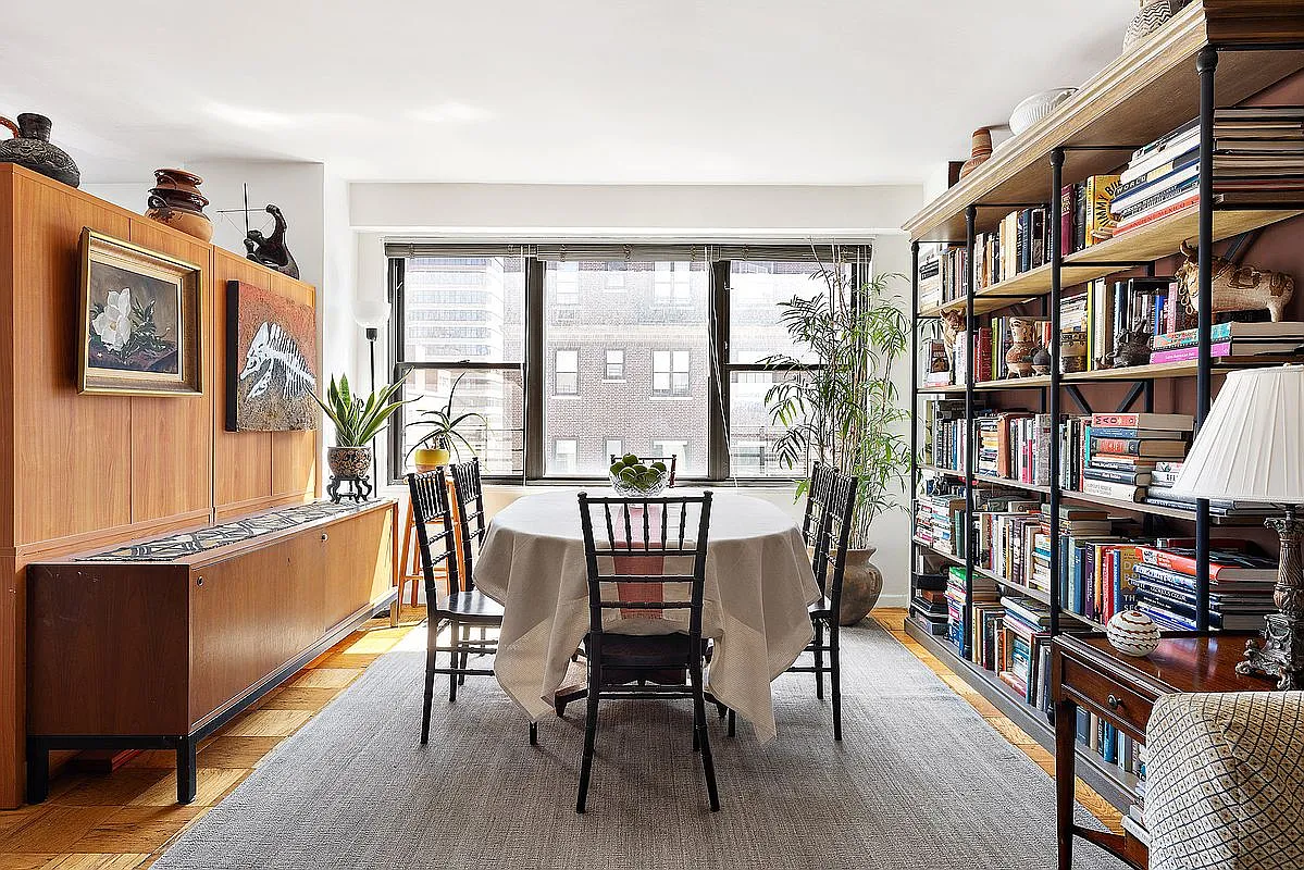 120 E 90th St APT 9E photo 1