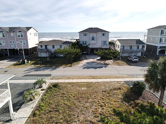 3rd image of 906 Ocean Blvd W