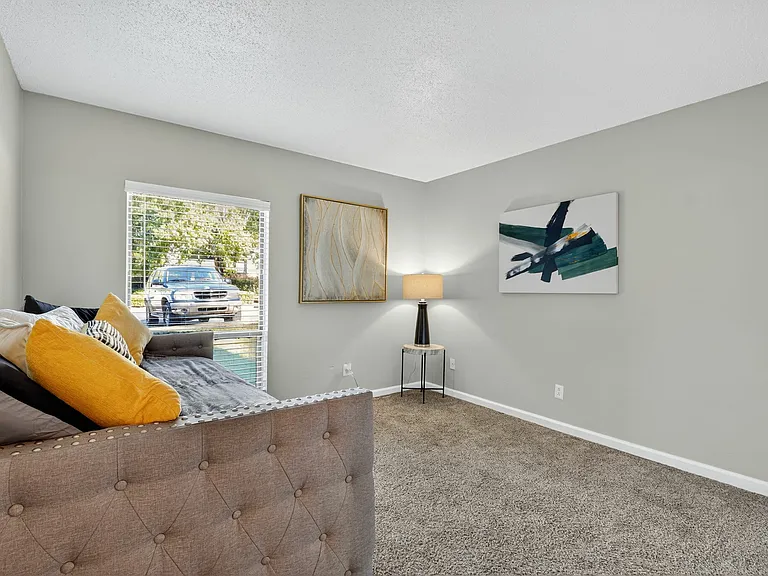 The Tatum Apartments — Photo 12