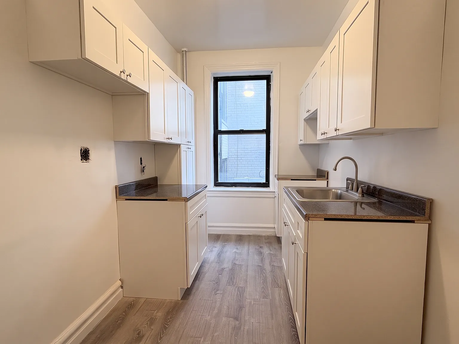 2126 Benson Avenue — Photo 3