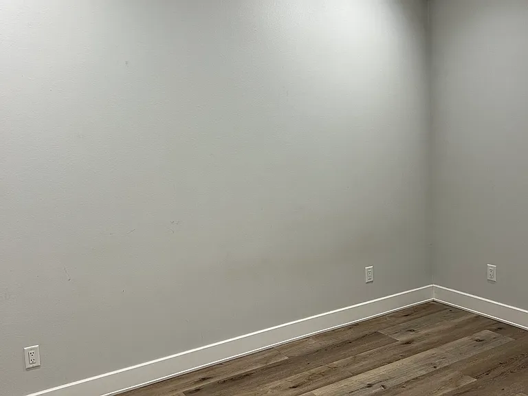 6510 Stadium Dr — Photo 10
